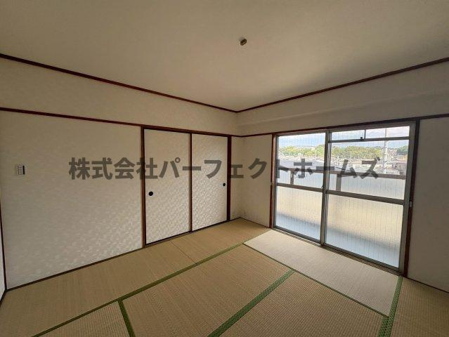 枚方日光ハイツの和室|日本らしい落ち着いた雰囲気の和室です