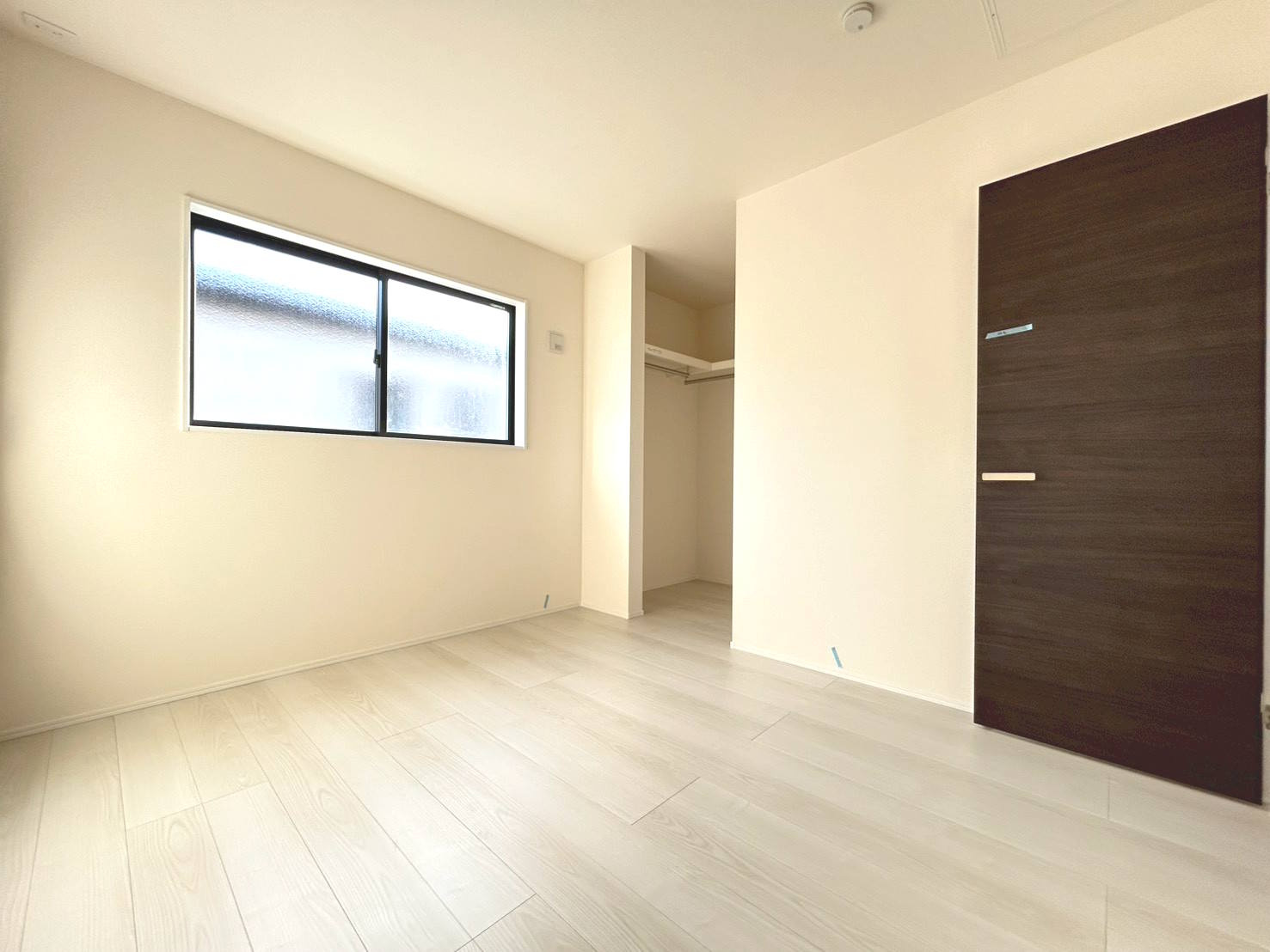 リーブルガーデン　一宮市今伊勢町本神戸第６　全４区画分譲のトイレ|超表面平滑加工とイオンパワーの「セフィオンテクト」加工で、汚れが付きにくく落ちやすい仕様で清潔です。
便器にフチがないので汚れが隠れて見えない部分がありません。お手入れがとってもラクラクです。