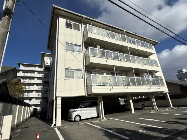 メゾン嵐山の外観