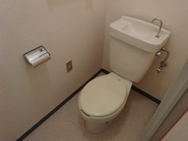 メゾン嵐山のトイレ