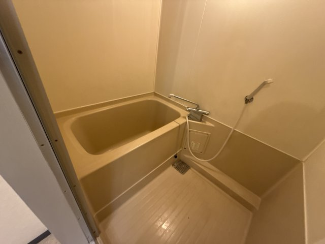 メゾン嵐山の浴室