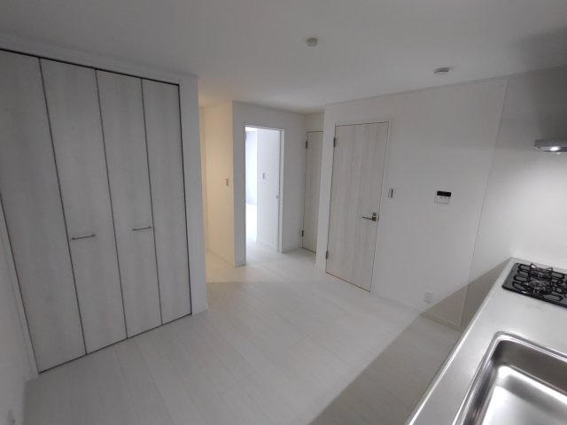 【居間・リビング】 | Regulus板宿（収益一棟売マンション）