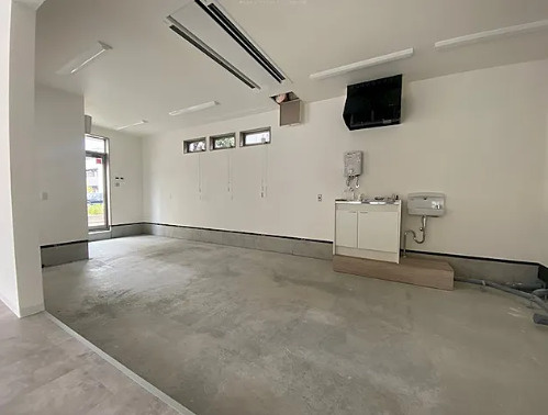 近江八幡市中村町の店舗事務所の内装