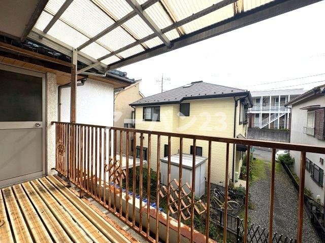 清水貸家のバルコニー
