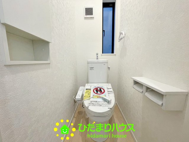 宮代町百間第８　新築一戸建て　04　クレイドルガーデンのトイレ