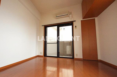 【居間・リビング】 | アクション別府1