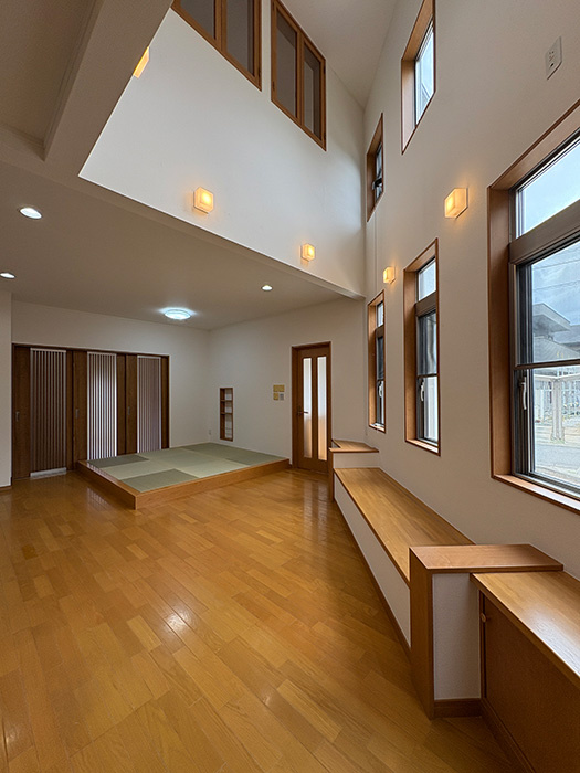 【居間・リビング】の画像