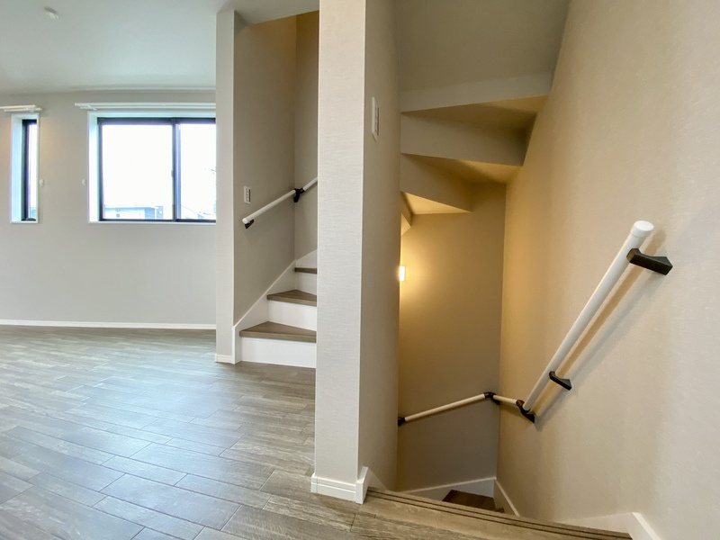 多摩市鶴牧６丁目のアパートの居間・リビング