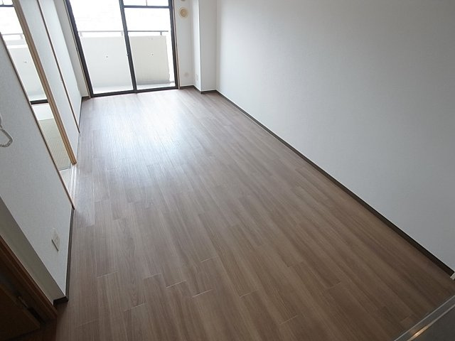 ガーデンコート楠ケ丘の設備|開放感の有る室内はオススメ