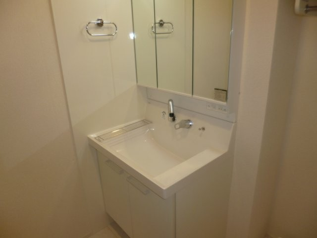 VIA-GRANDEの独立洗面台|シャンプードレッサー