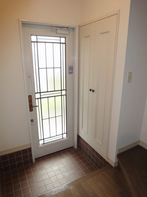 【玄関】 | Ajour Pal D/アジュールパル【SHM】 | シューズボックスがあるので靴が散らからずいつでも玄関すっきり♪お客様もスムーズにお出迎えできますね♪