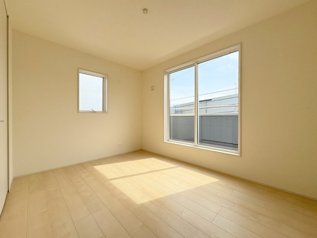 八潮市木曽根　新築戸建　全1棟の洋室|同施工会社の参考写真になります。