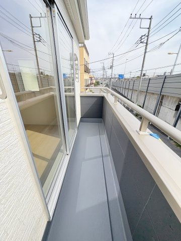 八潮市木曽根　新築戸建　全1棟のバルコニー|同施工会社の参考写真になります。