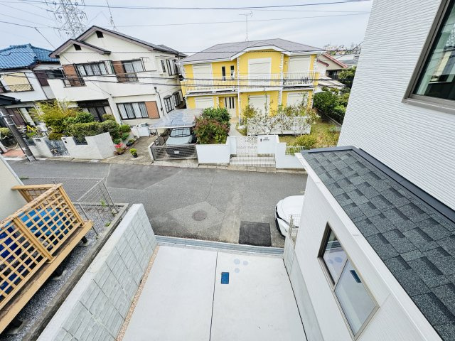 松戸市小金原５丁目新築戸建【貝の花小学校：8分】の展望|バルコニーより道路側眺望