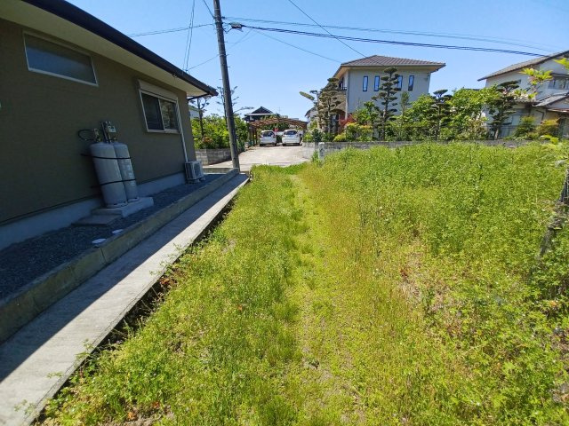 宇土市岩古曽町の売地の前面道路含む現地写真|南側道路