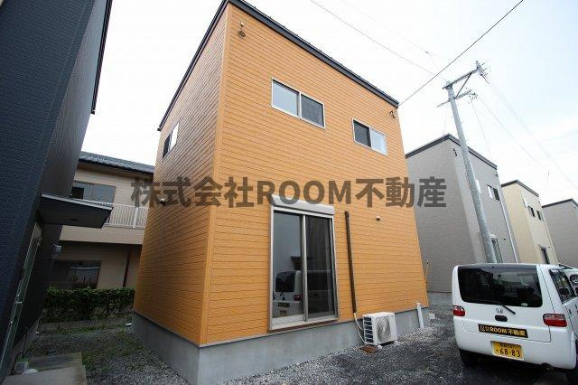 マカロンの外観|落ち着いた雰囲気の外観です