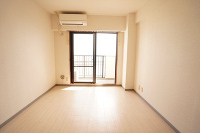 【居間・リビング】 | グランコンフォール三田 