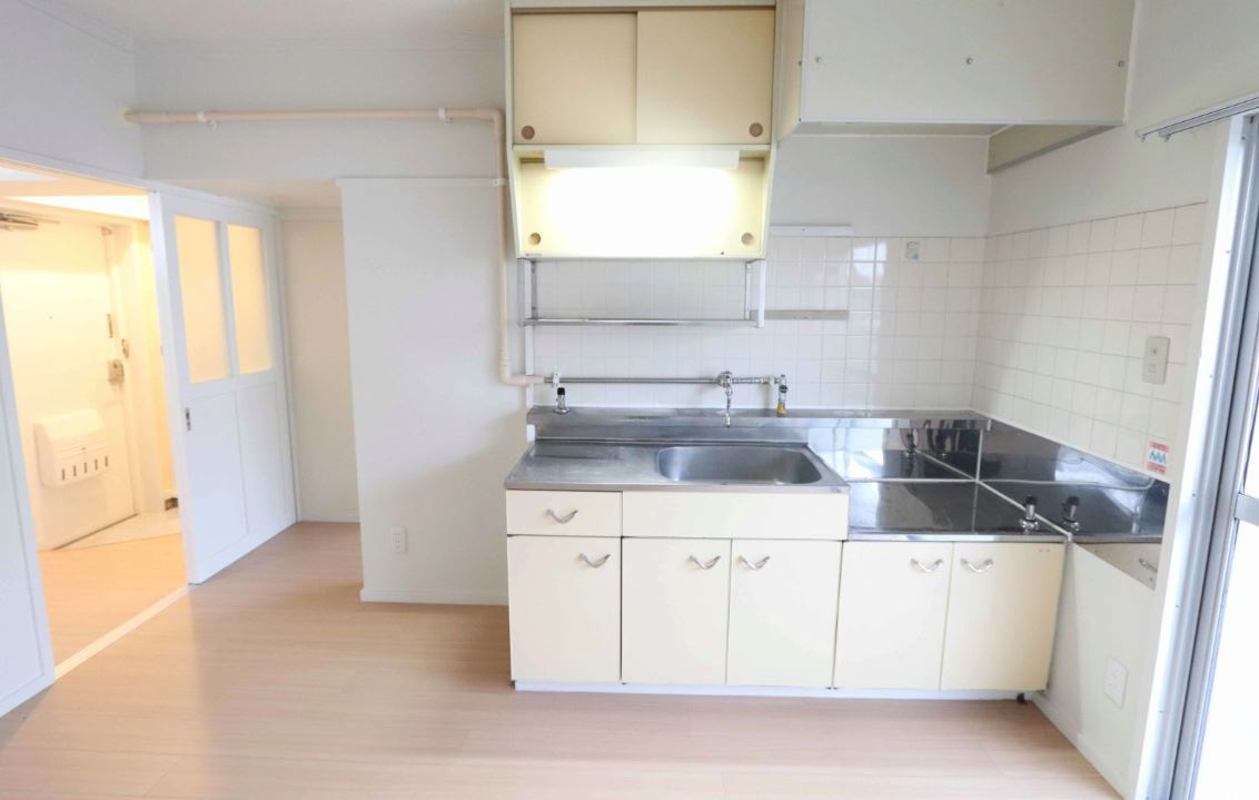 ビレッジハウス筑後【キャッシュバック対象物件】のキッチン|コンパクトなキッチンで掃除もラクラク