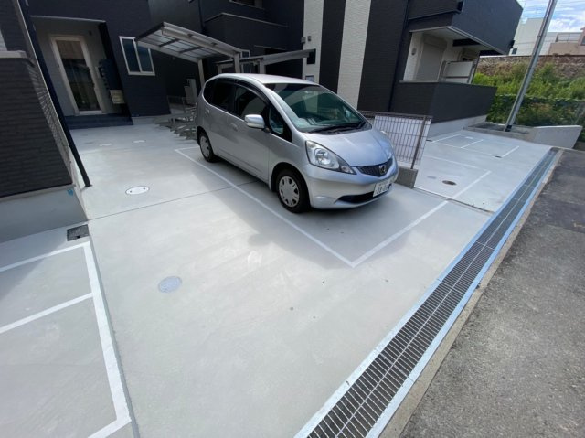 エステイトＥ垂水2の駐車場