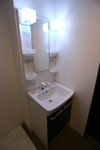 エステイトＥ垂水2の洗面所