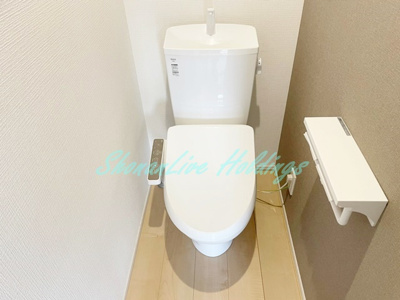 【トイレ】 | KAMAKU LIFE | 清潔感のあるトイレです