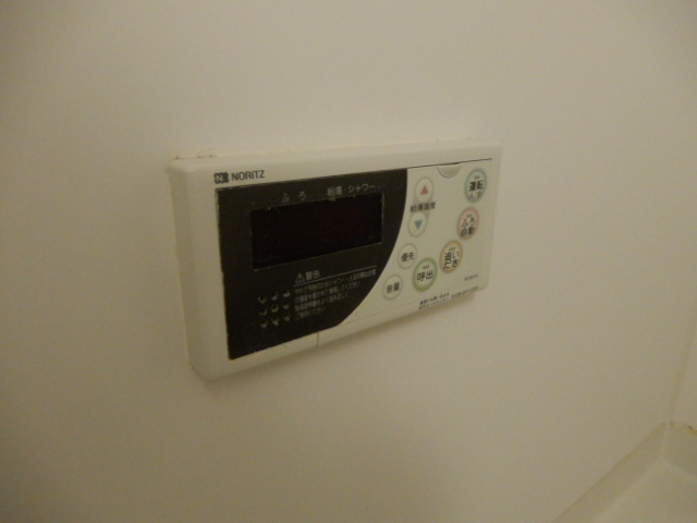 明石市藤江のアパートの浴室