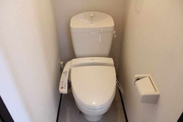 レオネクストアウリィのその他|温水洗浄付き
