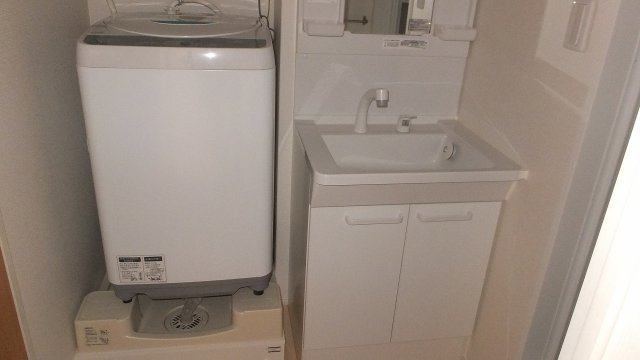 神戸市須磨区神撫町１丁目のアパートの内装|独立洗面台