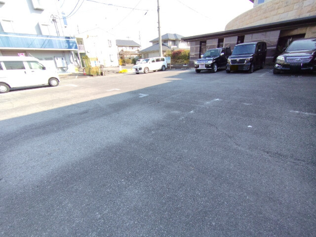 岡崎第２東海ビルの駐車場