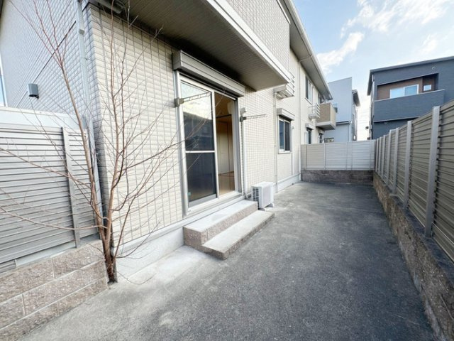 ウィット狐井のロビー