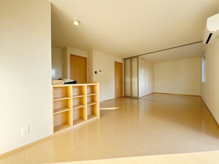 ウィット狐井の居間・リビング