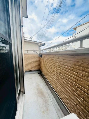 Pista魚住町のバルコニー