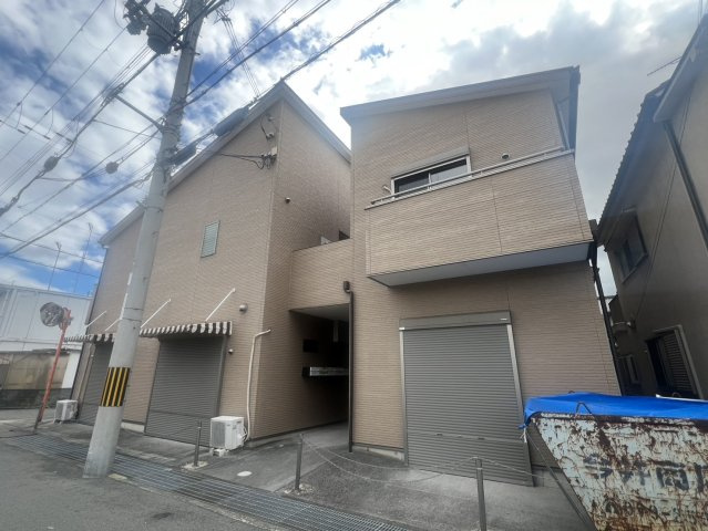 Pista魚住町の外観