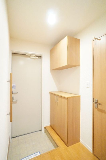 【玄関】 | ファースト プレイス　ShaMaison