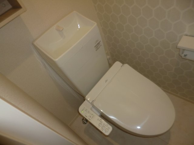 VIA-GRANDEのトイレ|ウォシュレット