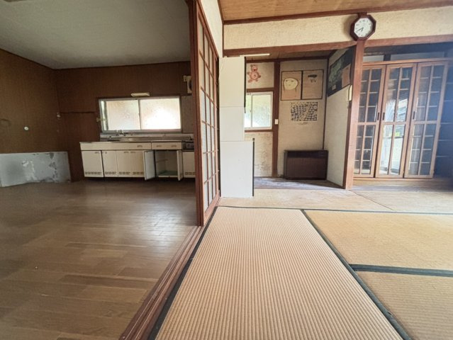 【居間・リビング】の画像