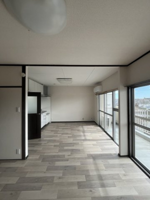 【居間・リビング】 | 東急ドエル宮崎台フェニックス | ゆったり過ごせる居間です