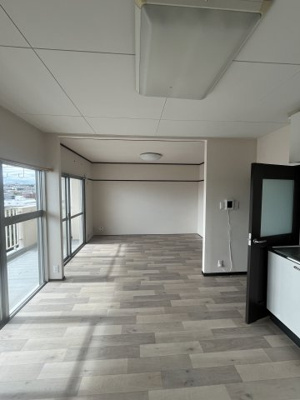 【居間・リビング】 | 東急ドエル宮崎台フェニックス | ゆったり過ごせる居間です