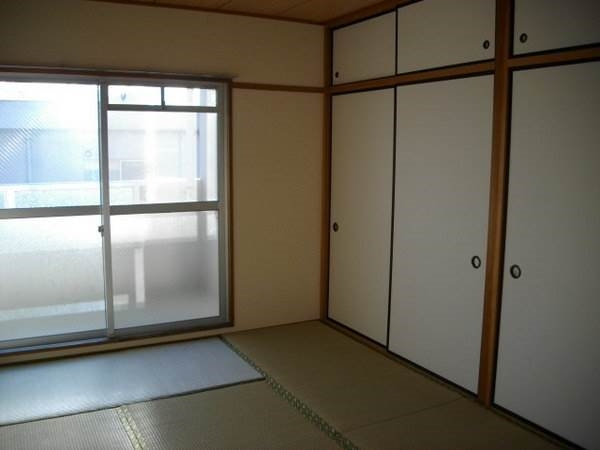 コーポ栄の和室