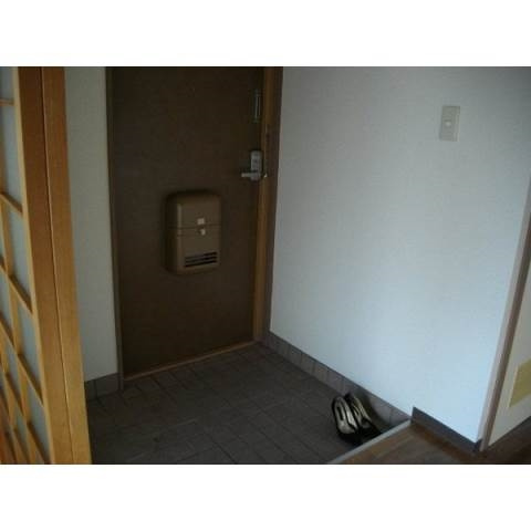 コーポ栄の玄関