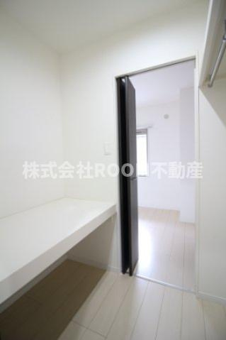 Lien　eterunite（ﾘｱﾝｴﾃﾙﾆﾃ）の収納|便利な収納スペースです