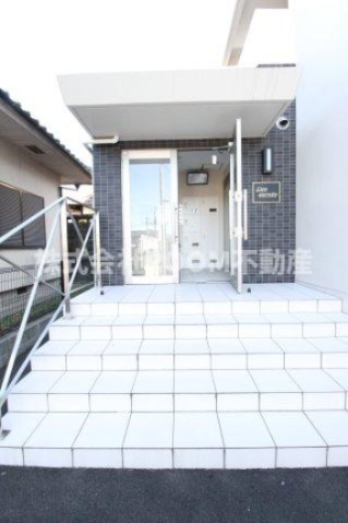 Lien　eterunite（ﾘｱﾝｴﾃﾙﾆﾃ）のエントランス|毎日通るエントランスはこのようになっています