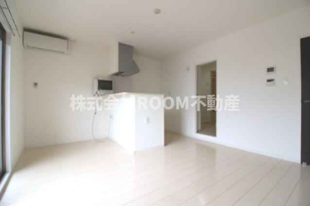 Lien　eterunite（ﾘｱﾝｴﾃﾙﾆﾃ）の居間・リビング|おしゃれなリビングです