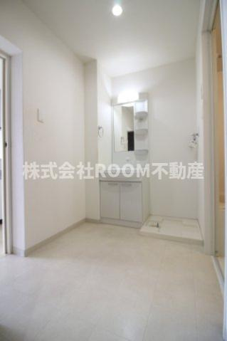 Lien　eterunite（ﾘｱﾝｴﾃﾙﾆﾃ）の洗面所|脱衣スペースもあります