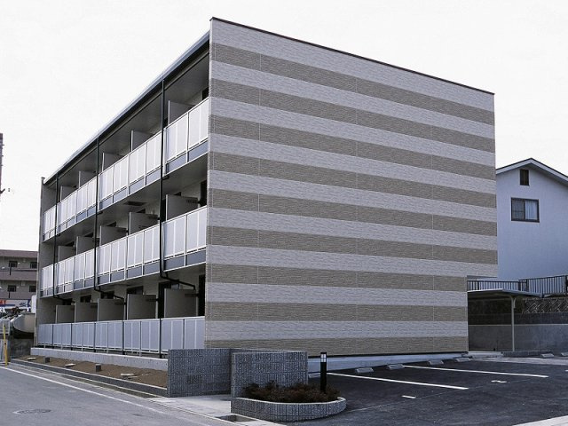 三田市西山２丁目の賃貸マンション