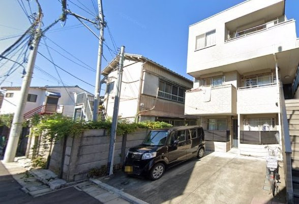 コンフォート赤羽台ガレージの外観