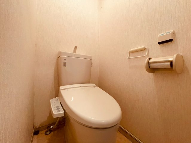 【トイレ】 | 桜台フラワーホーム | スッキリとしたプライベート空間でご家族の健康をサポート