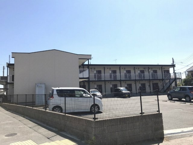 神戸市西区玉津町新方のアパート