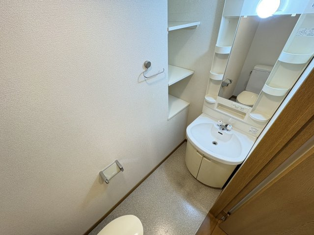 K.M BLDGのその他