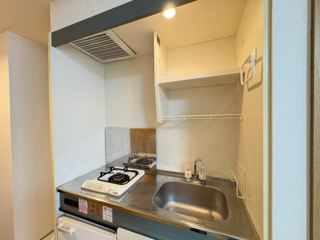 K.M BLDGのキッチン